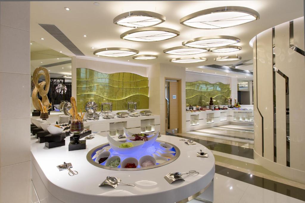 Rosedale Hotel Kowloon Гонконг Екстер'єр фото
