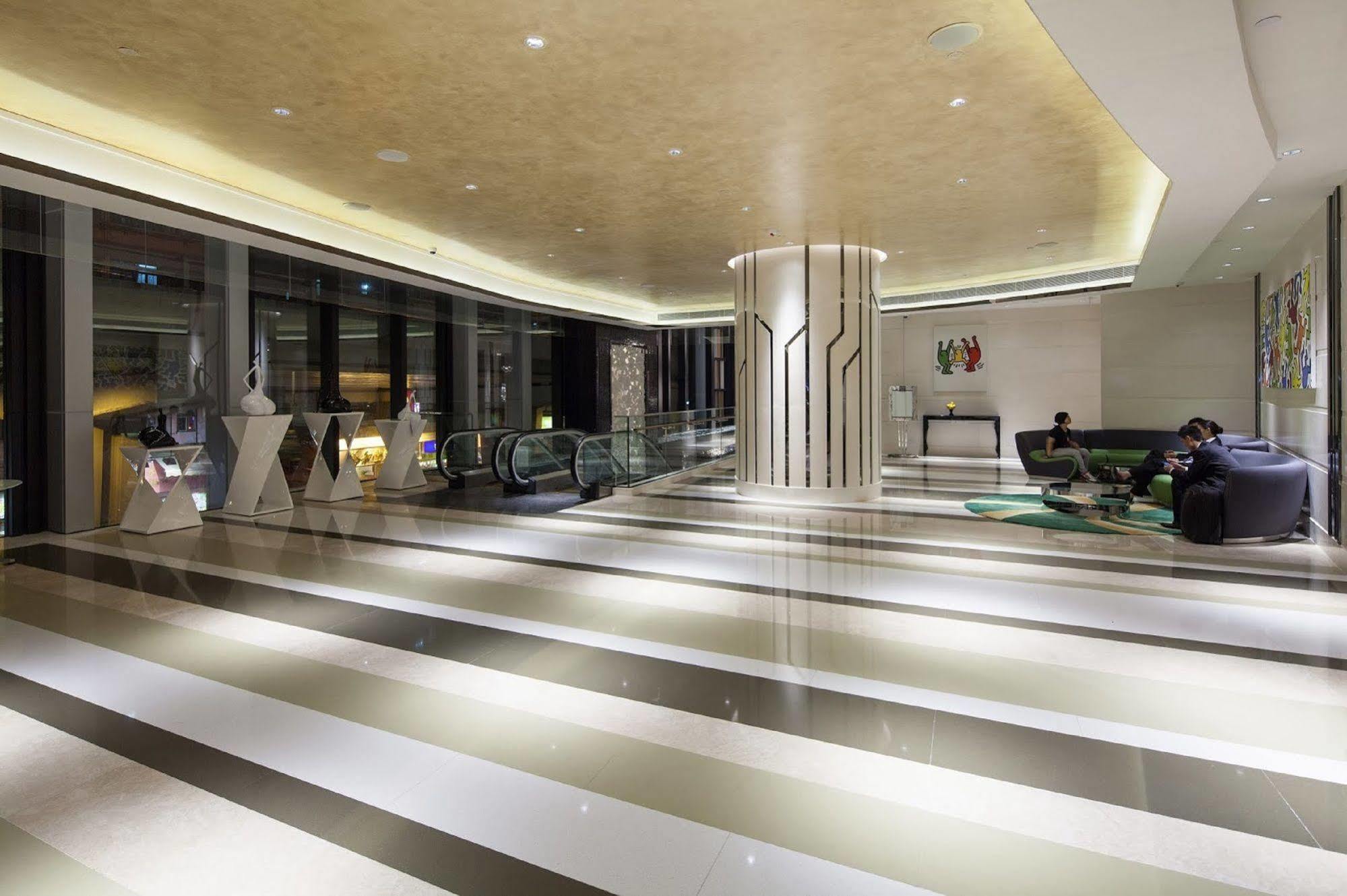 Rosedale Hotel Kowloon Гонконг Екстер'єр фото