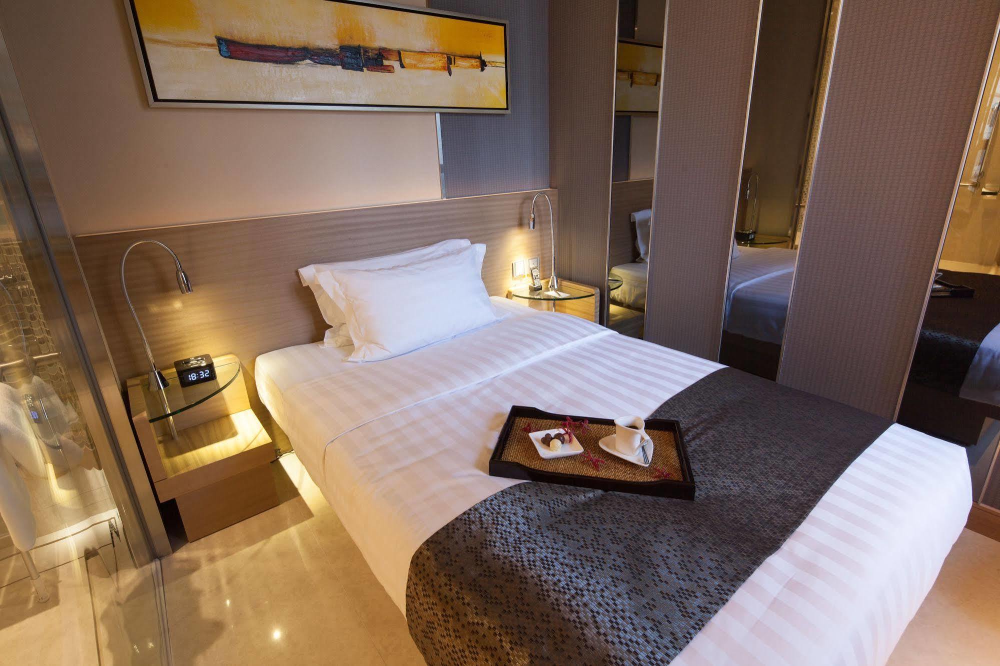 Rosedale Hotel Kowloon Гонконг Екстер'єр фото